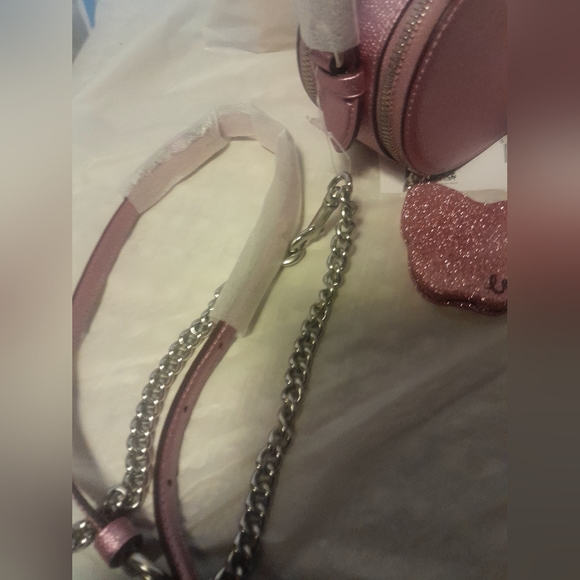 COACH Heart Shape Cossbody/Handbag & Coach Compact Mirror/Matching Wristlet NWT - Picture 9 of 17